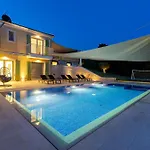 Panorama Porec, Traumhafter Meerblick Villa *