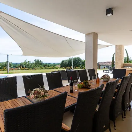 Panorama Porec Вилла Mugeba